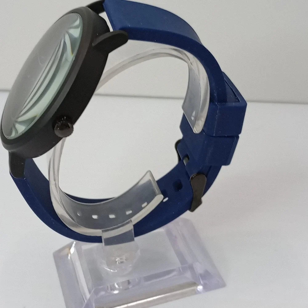 Skechers SR5122W Men 46mm Black & Blue Silicone Watch Japan Movement New Battery